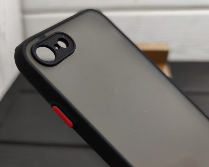 Чехол матовый Matt Case на iPhone SE 2020/ iPhone 7/8 Защита камеры