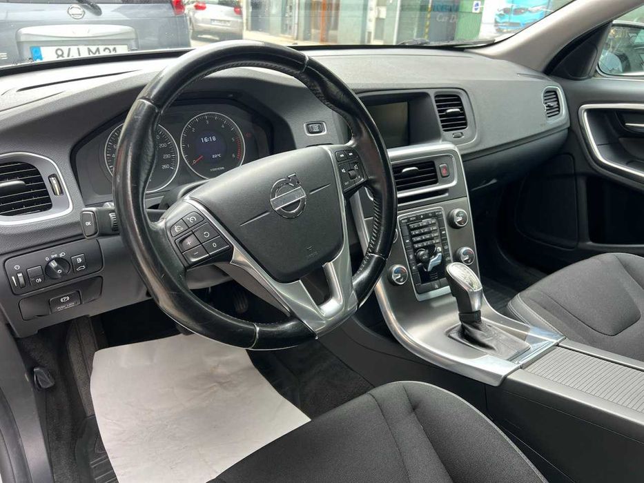 Volvo V60 2.0 D3 Momentum | Automático | 2013 | 136cv