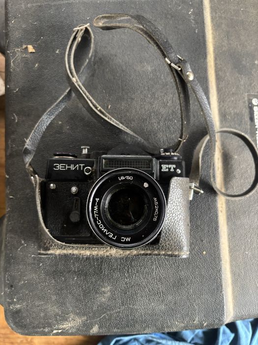 Apart zenit z kabura