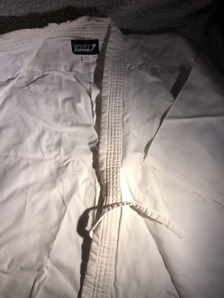 Fato de karate de criança
