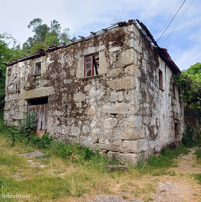 Quintinha c/ anexo em Pedra - Vieira do Minho