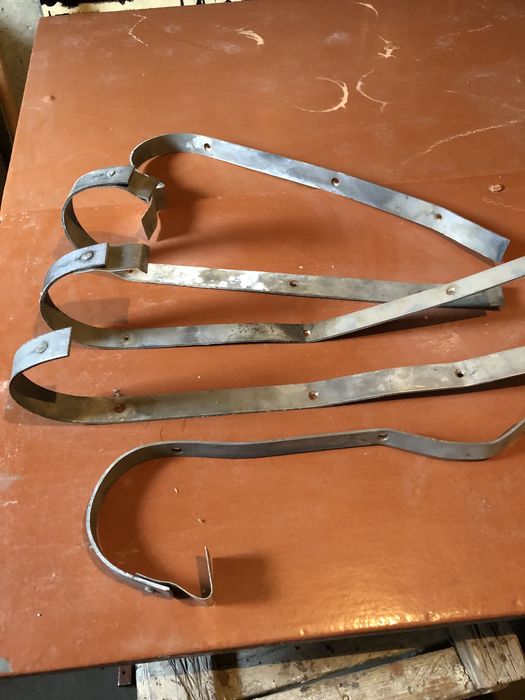 Кріплення для ринви гаки та ринви