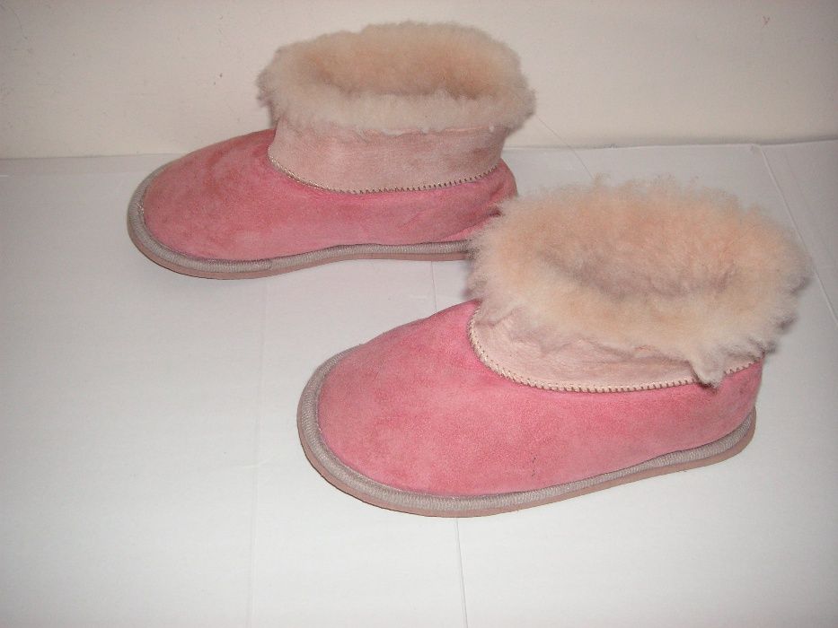 Pantufas / Botas com Pelo de Carneiro