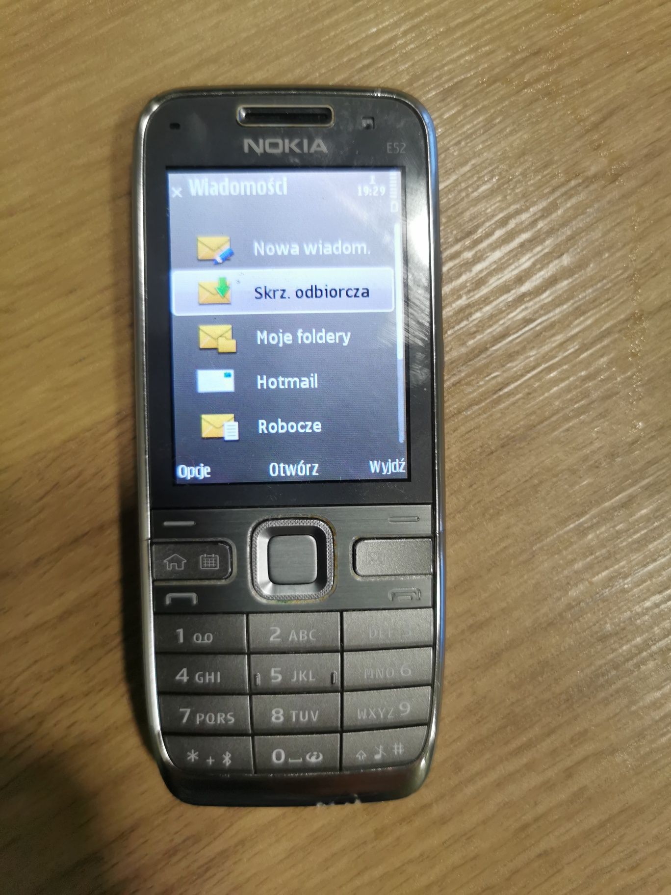 Nokia e52 Silver z zestawem navi