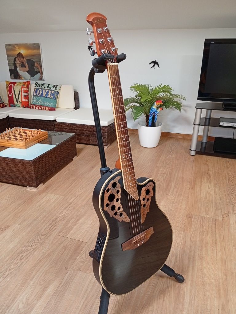 Guitarra Semi-acústica tipo Ovation