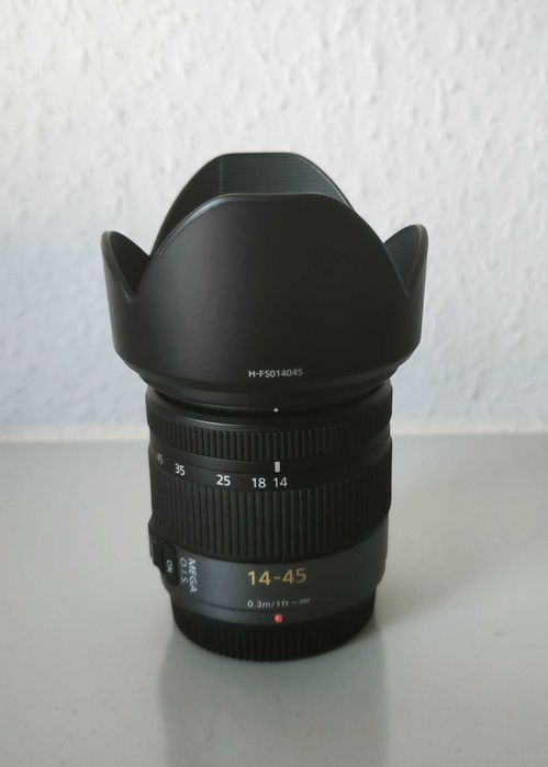 Obiektyw zmiennoogniskowy Panasonic
H-FS014045