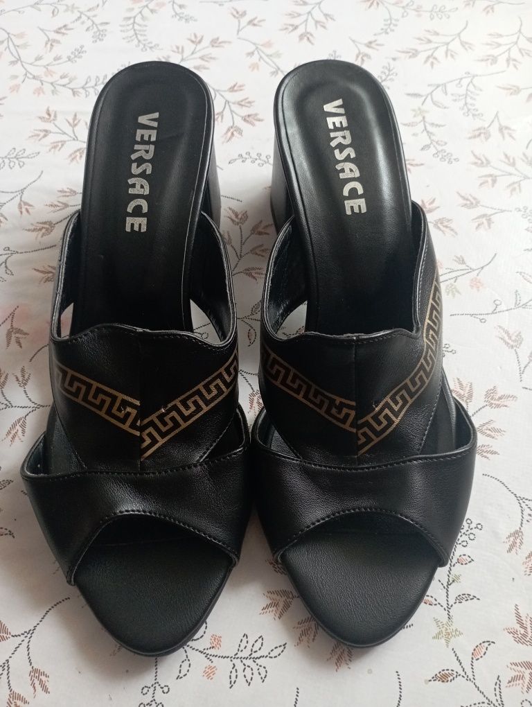 Сабо шльопанці Versace  39-40р