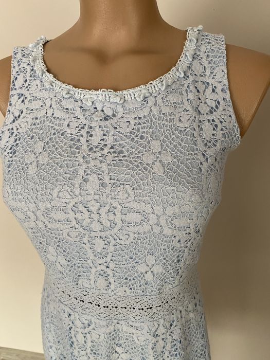 Sukienka Cropp błękitna S/36 baby blue koronkowa na lato letnia