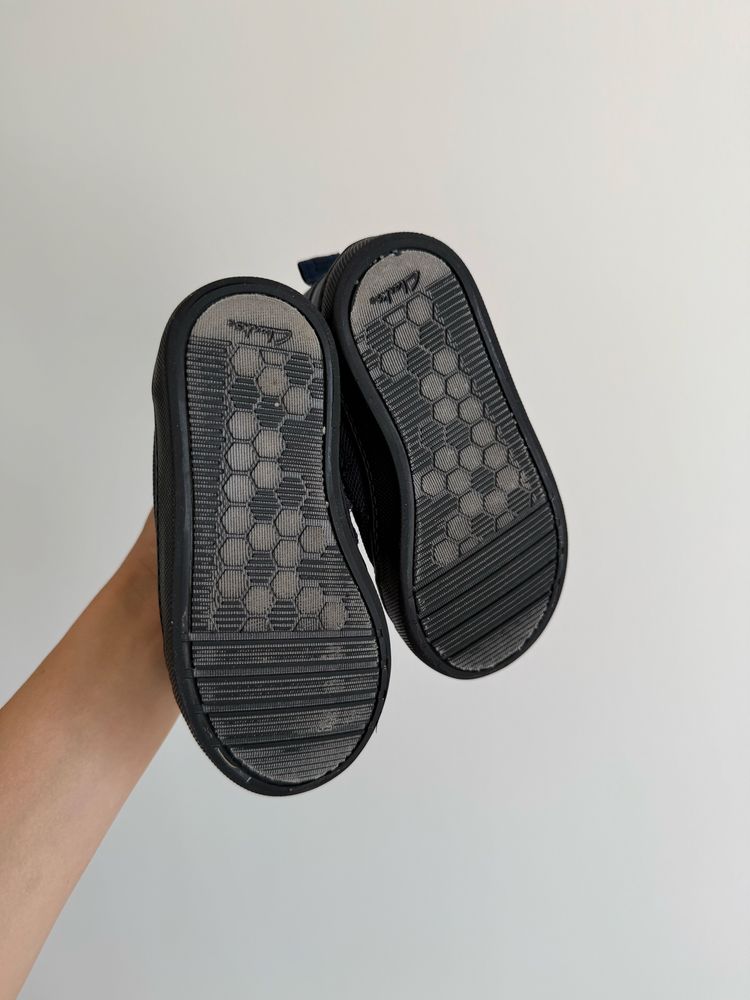 Демісезонні дитячі черевики ботинки Clarks 24 розмір