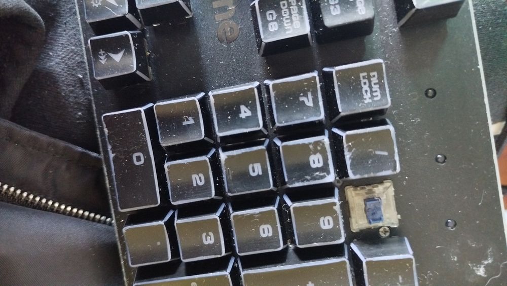 Pack gaming (rato, teclado e comando)