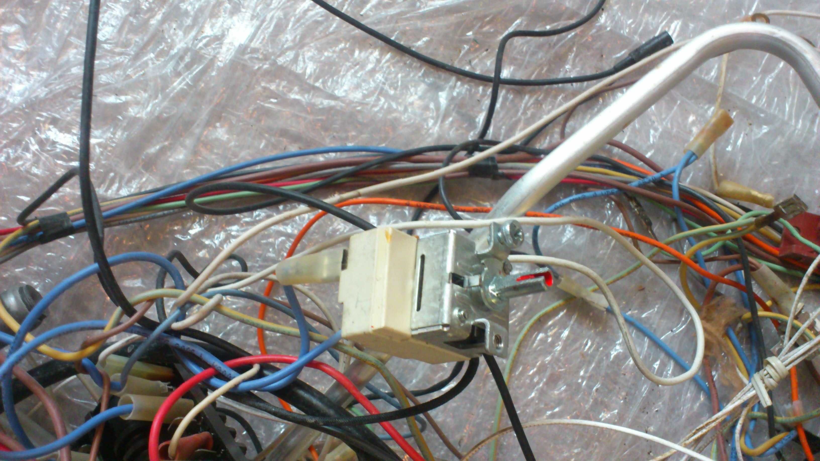 Części do KUCHNI gazowo-elektrycznej KERNAU
KFC 90093.1 GE CI X.