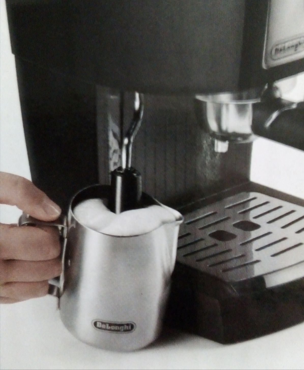 Кавомашина DeLonghi, апарат для приготування кави
