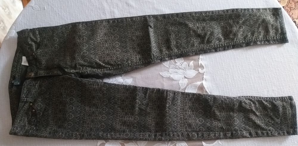 Брюки стрейчевые