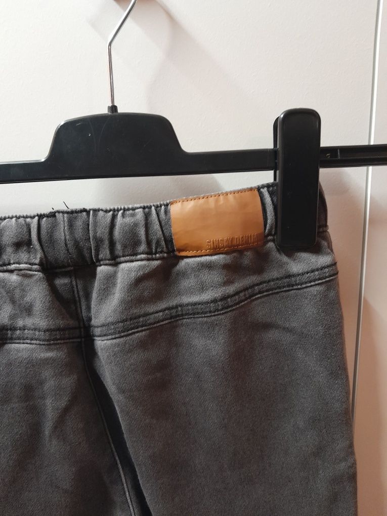 Spodnie jeans Sinsay r. 134