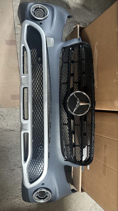 Передній бампер Передний на Мерседес GLA 156 Рестайлінг