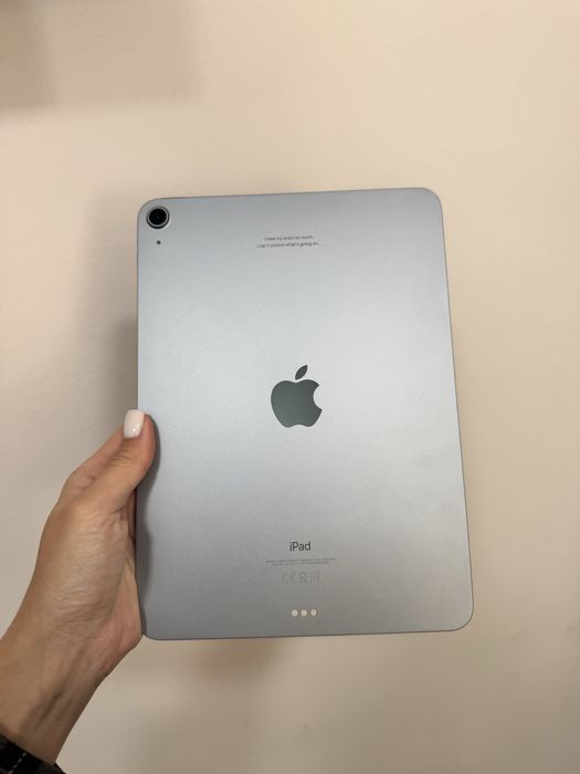 Apple iPad Air 4 256 iCloud