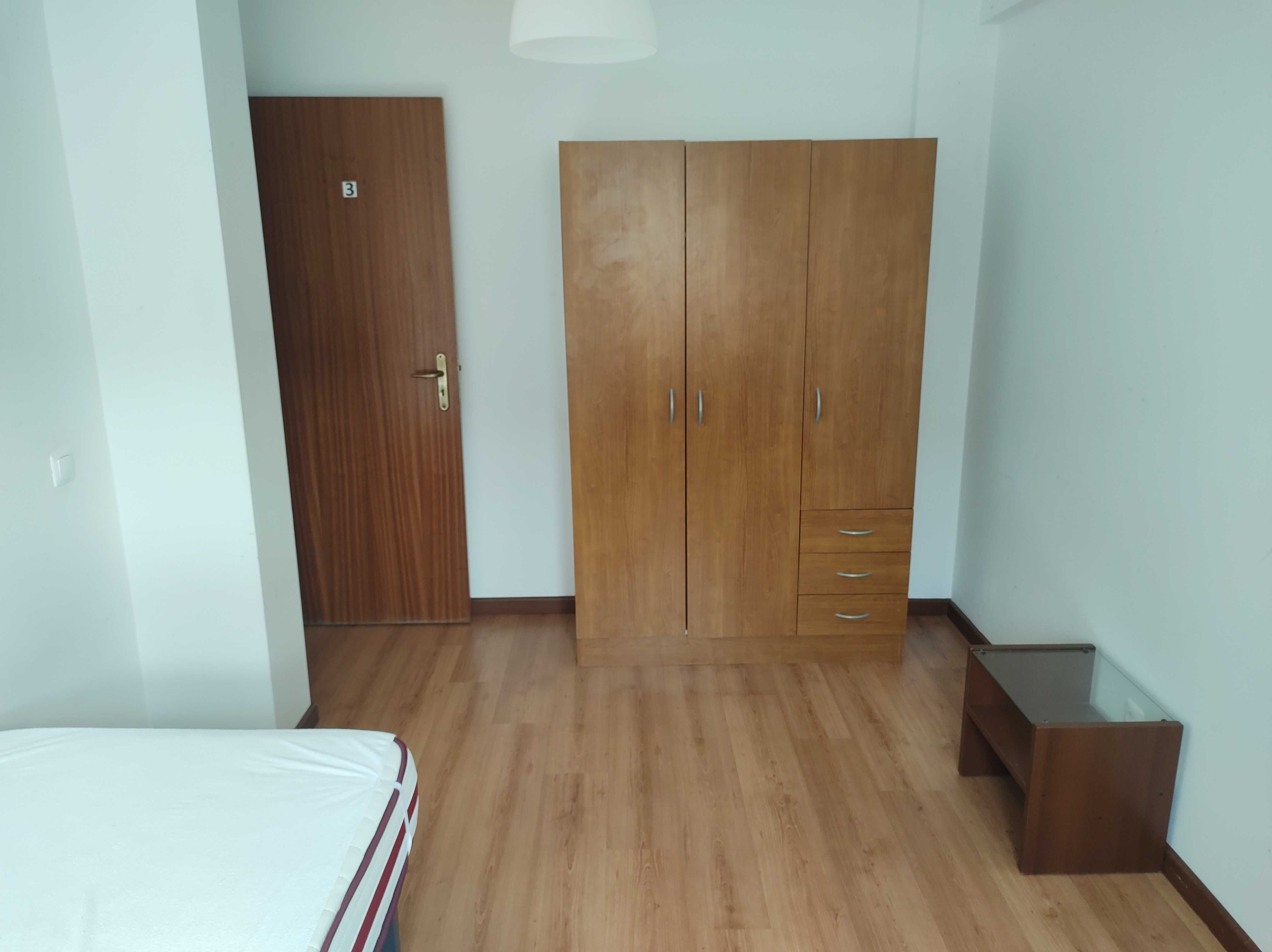 Quarto individual em Carcavelos