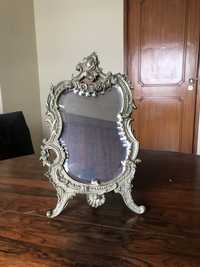 Espelho ao estilo tipo Victoriano