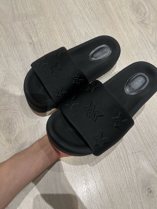 Шльопанці Vic Matie