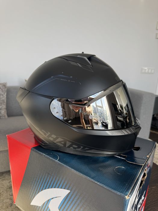 Продам свой мотошлем SHARK D-SKWAL 3 BLANK BLACK XL