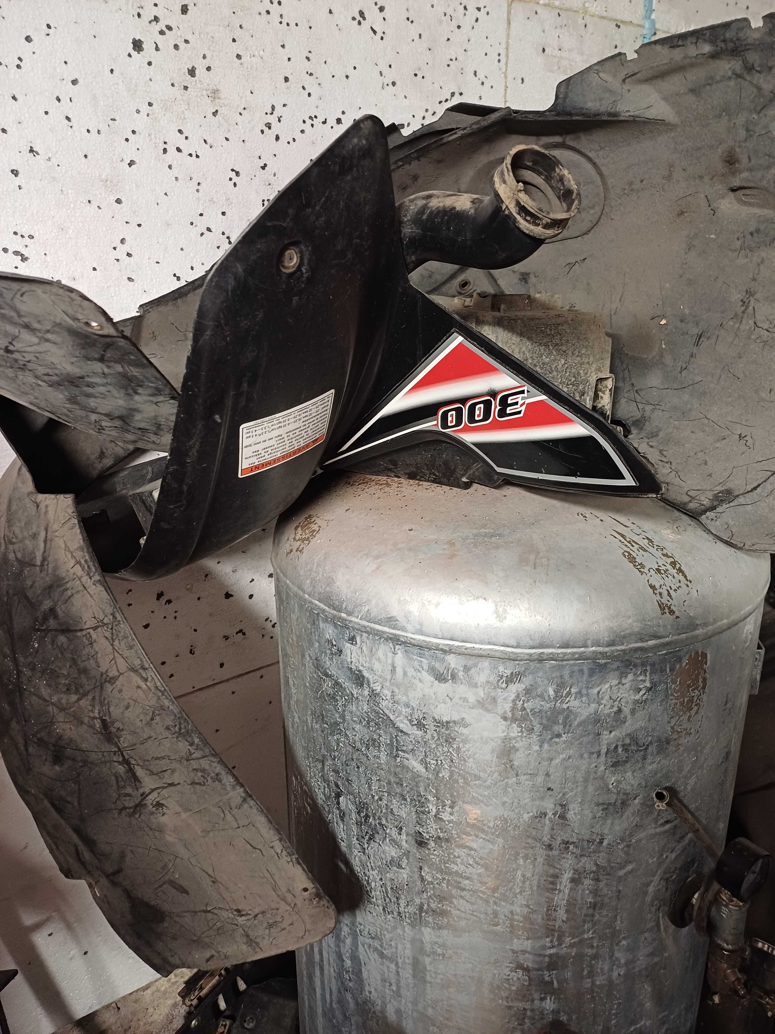 Kymco maxxer 300 części felga chłodnica plastiki zwrotnica moduł wahac
