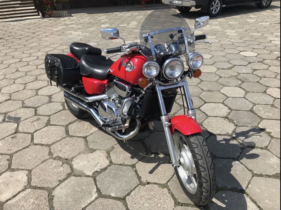 Honda VF 750C Magna