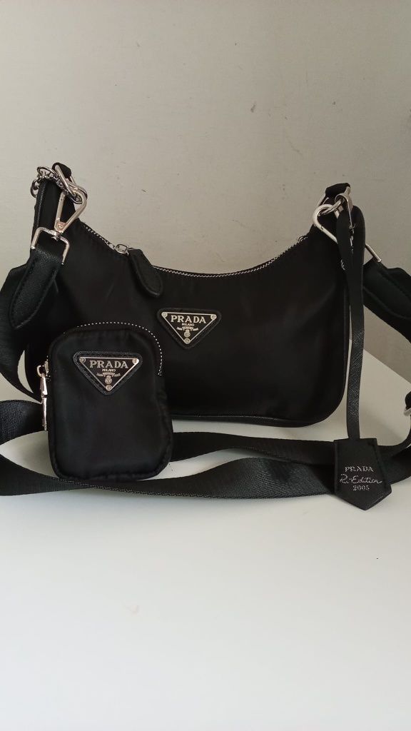 Prada Re edition 2005 re nylon torebka