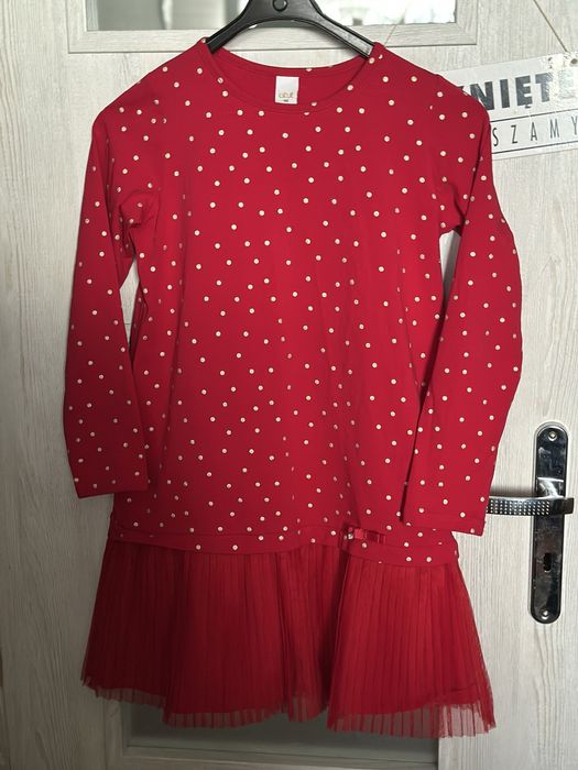 Sukienka świąteczna r. 146