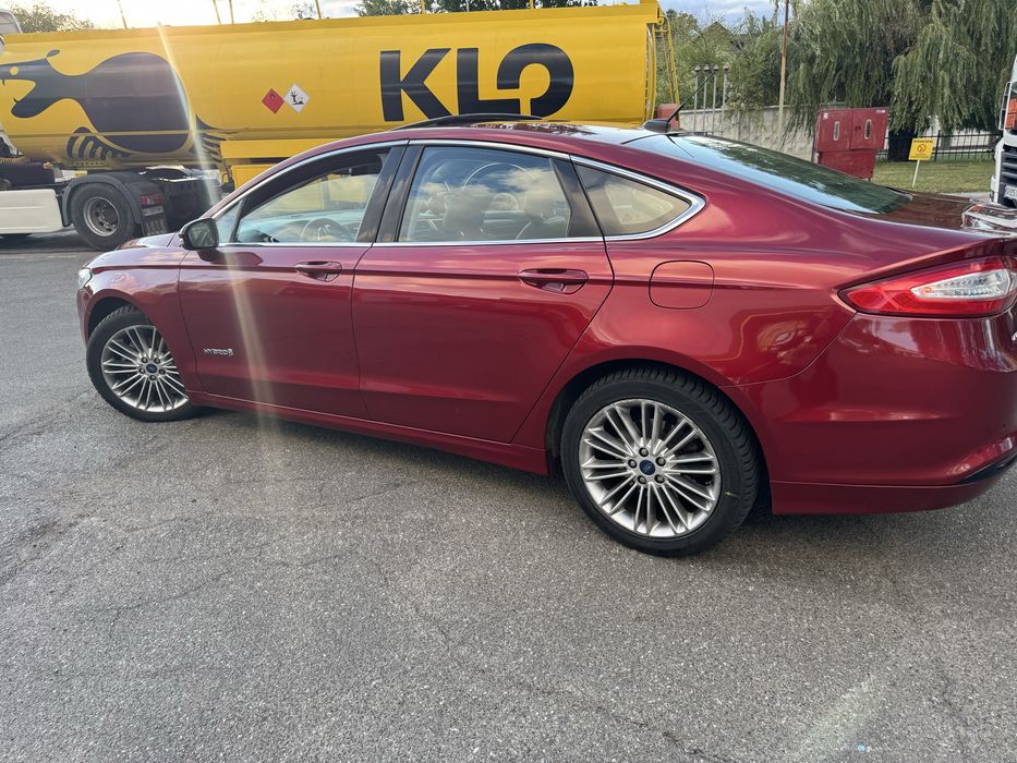 Ford fusion hybrid