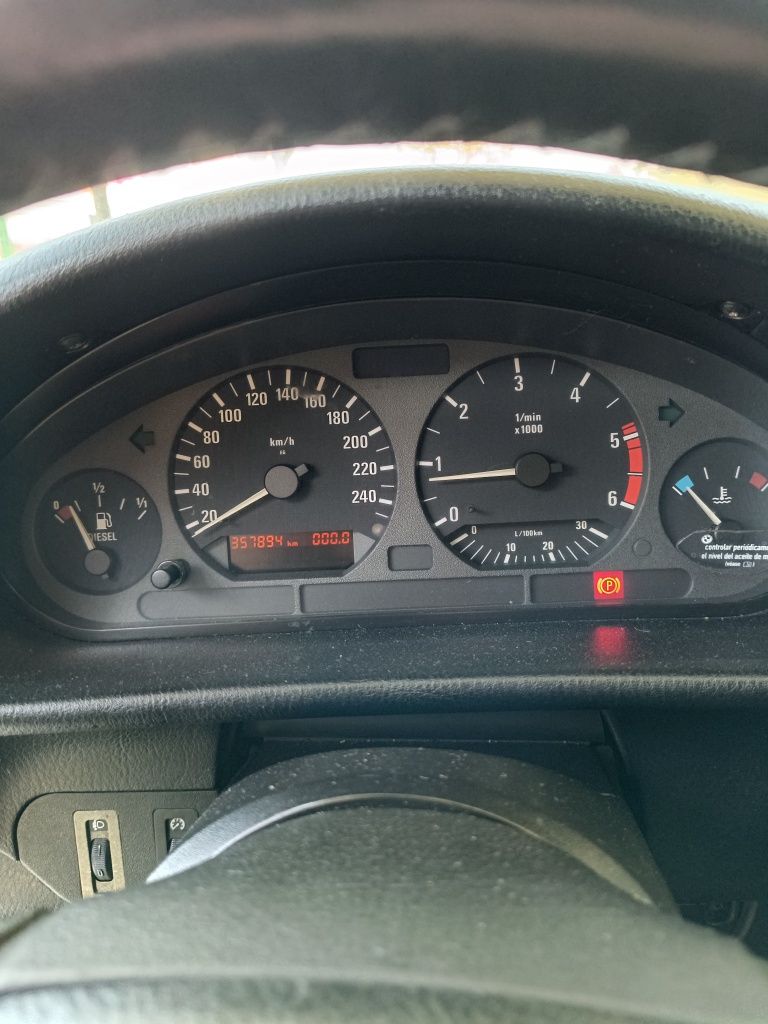 Bmw e36 318 tds touring pack M