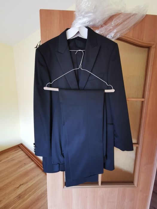 Garnitur ślubny Wilvorst smokingowy