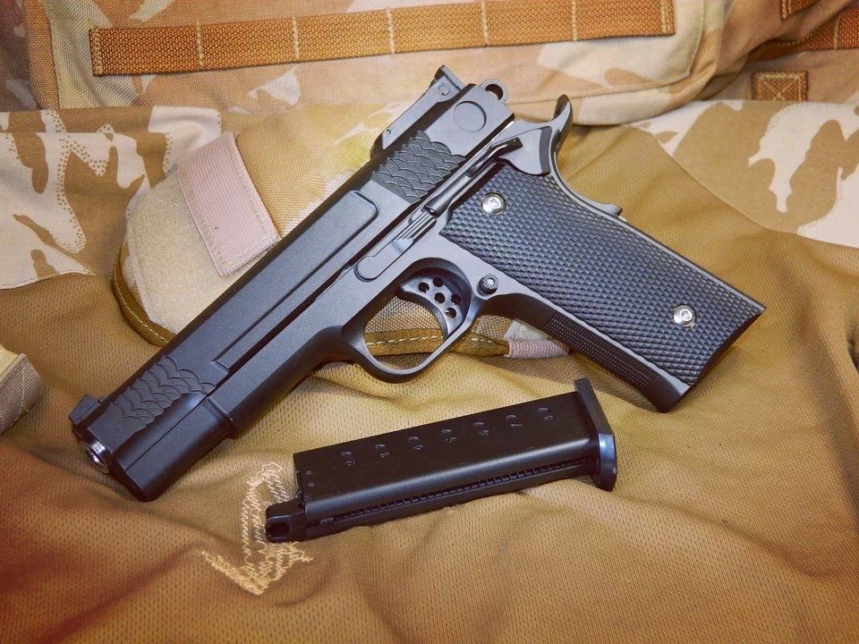Найпотужніший Пістолет з кобурою Browning HP Max Damage/Іграша