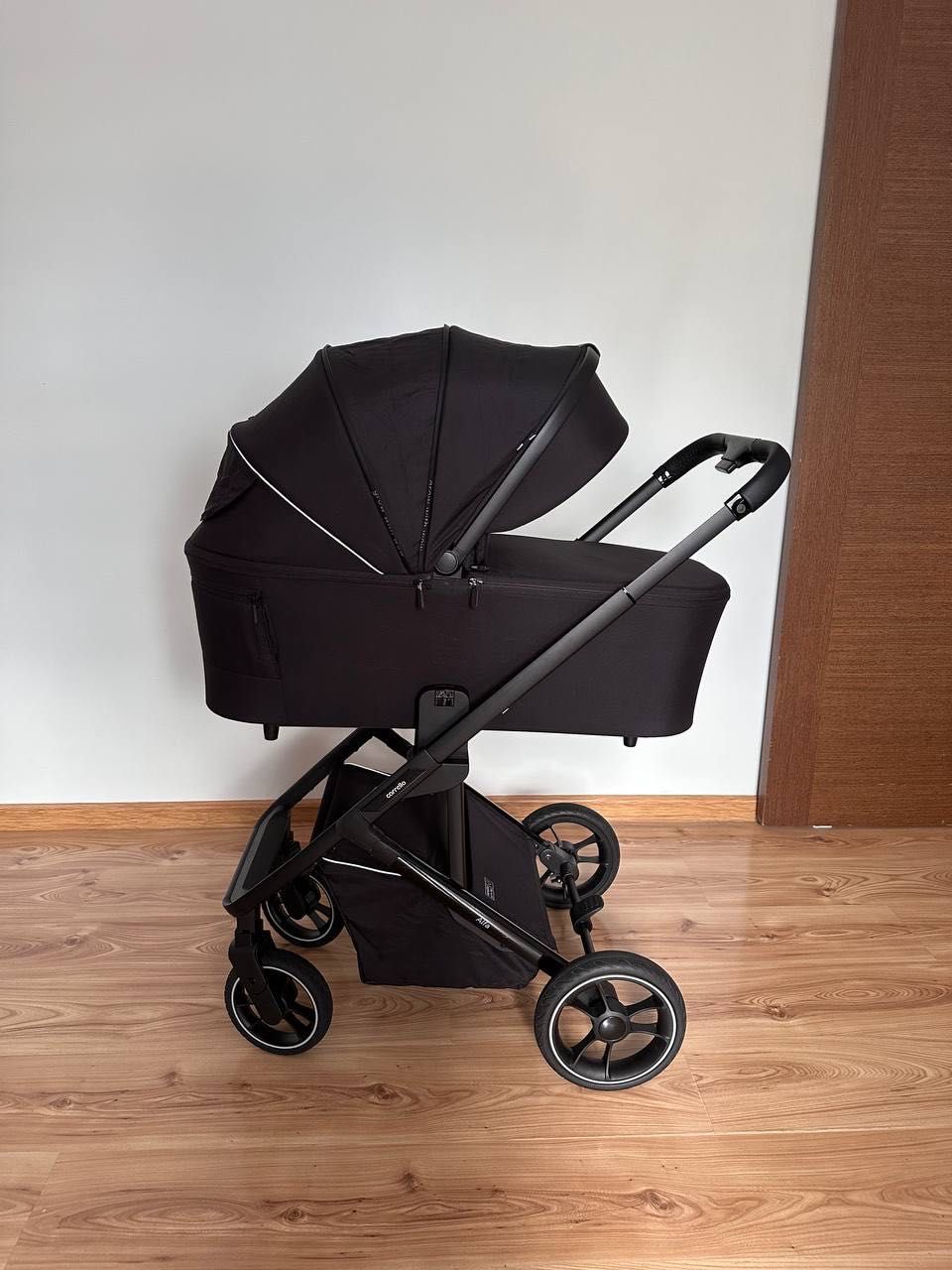 Corrella Alfa 2w1 wraz z fotelikiem samochodowym Cybex Cloud
T i-Size.