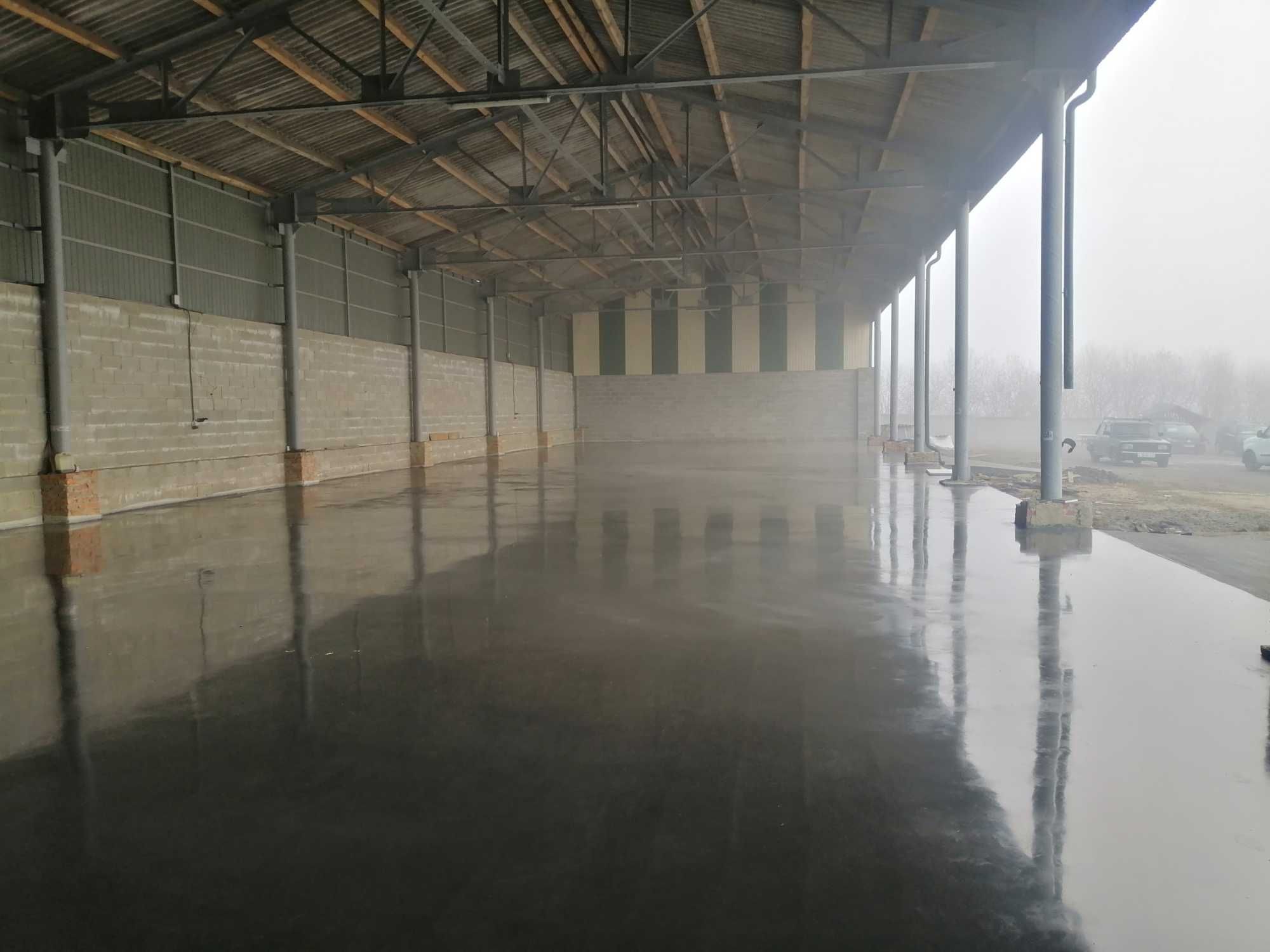Бетонна підлога. Топінг. Промислова бетонна підлога.