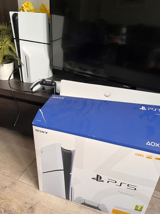 PlayStation 5 1TB z napędem oraz pad+86 gier