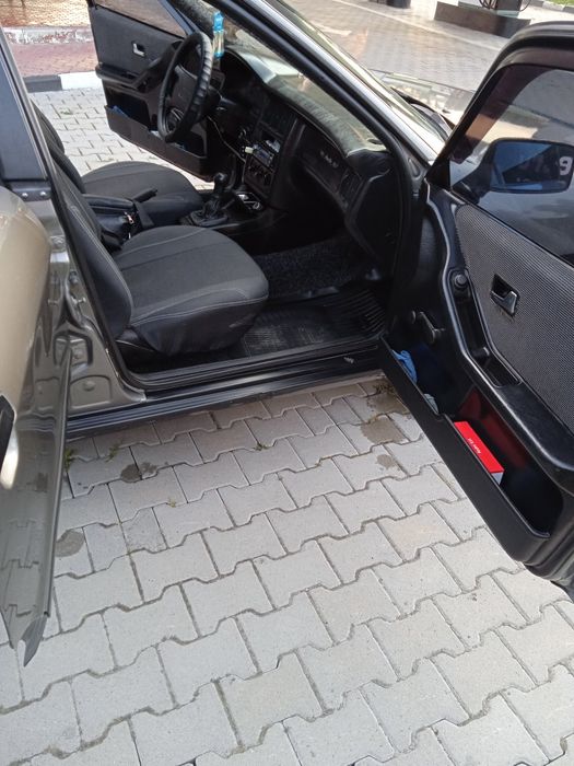 Продам Ауді 80 б3