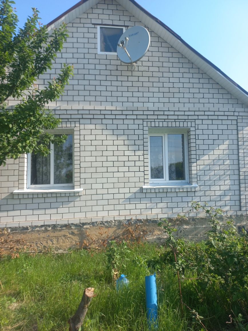 Продам  гарну хату.