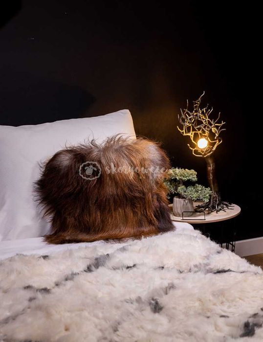 Poduszka dekoracyjna z owczej skóry island płomień 40x40 cm