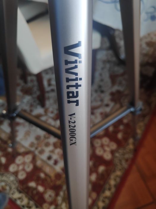 Tripé para Máquina Fotográfica - Vivitar V-2200GX