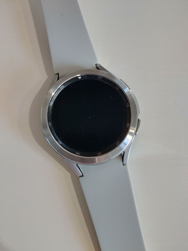 Galaxy watch 4 46m silver