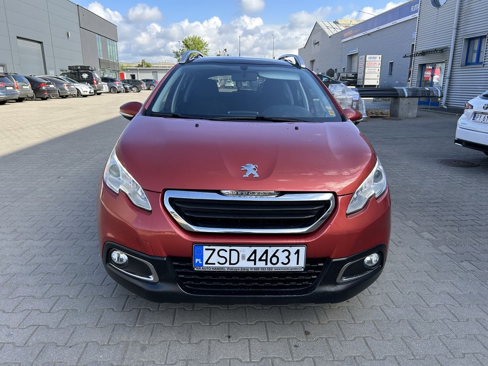 Peugeot 2008 1.2 PureTech 82KM Panorama Alu Klima LED Tablet !!