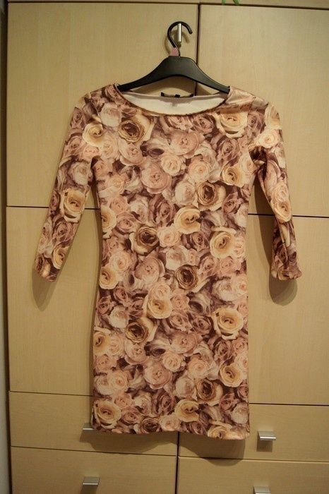 Sukienka romantyczna w kwiaty floral Orsay XS/S