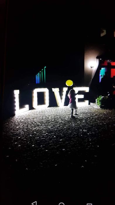 Sprzedam napis Love  100cm