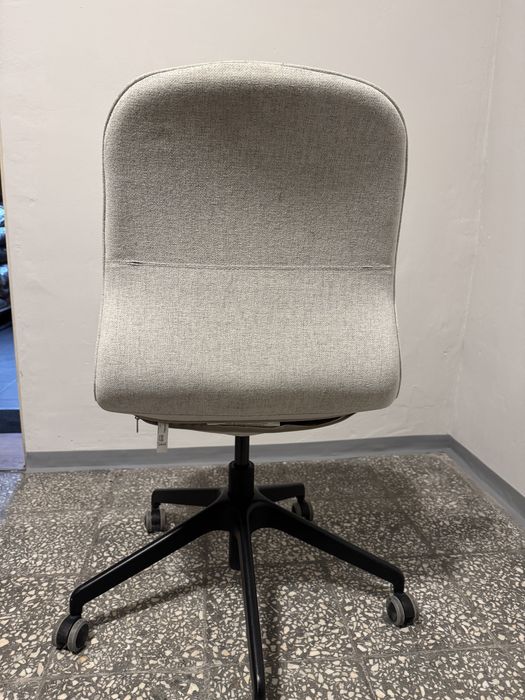 Ikea Krzeslo biurowe LÅNGFJÄLL beżowe