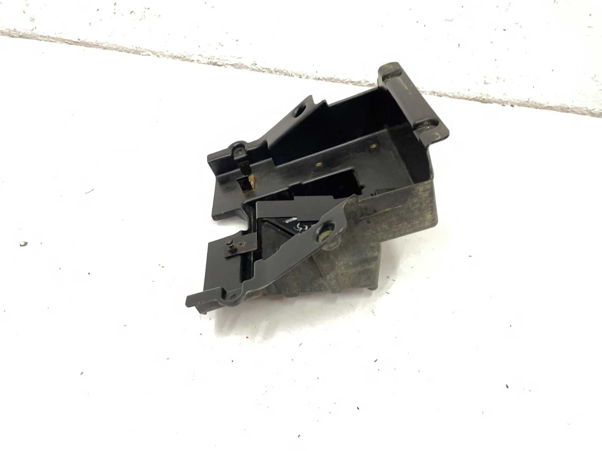 TGB Target, Blade 425,525,550 Schowek podstawa akumulatora mocowanie