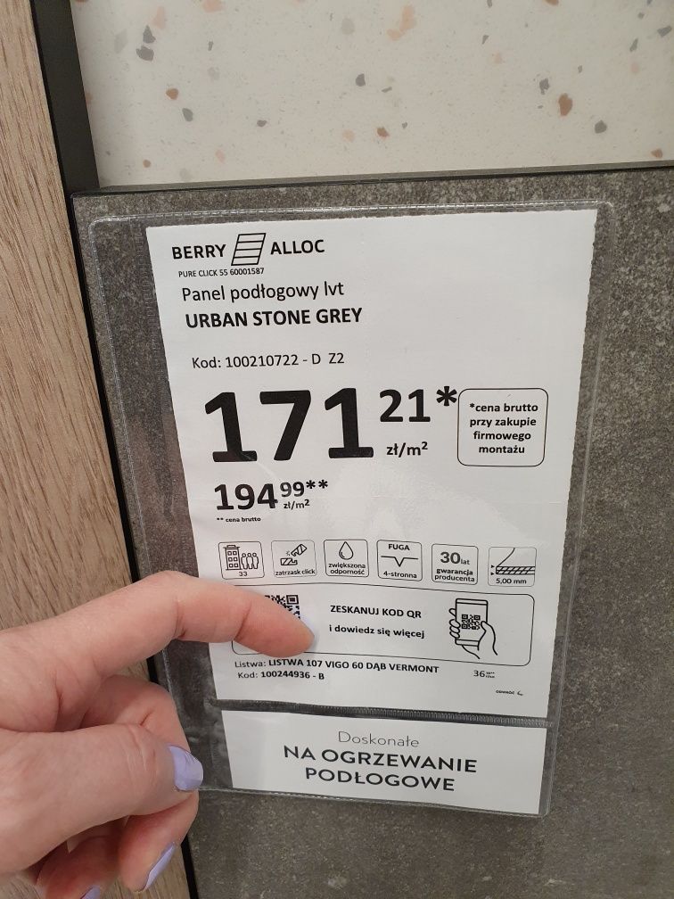 Panele winylowe ciemno szare