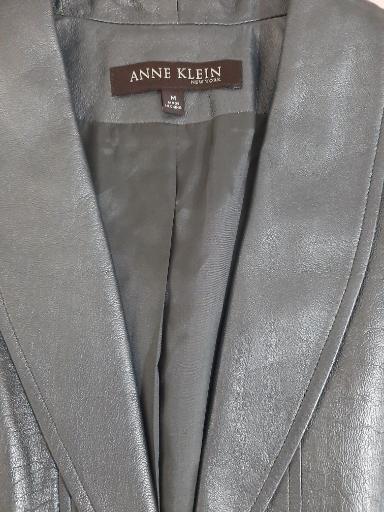 Casaco de Pele da estilista Anne Klein