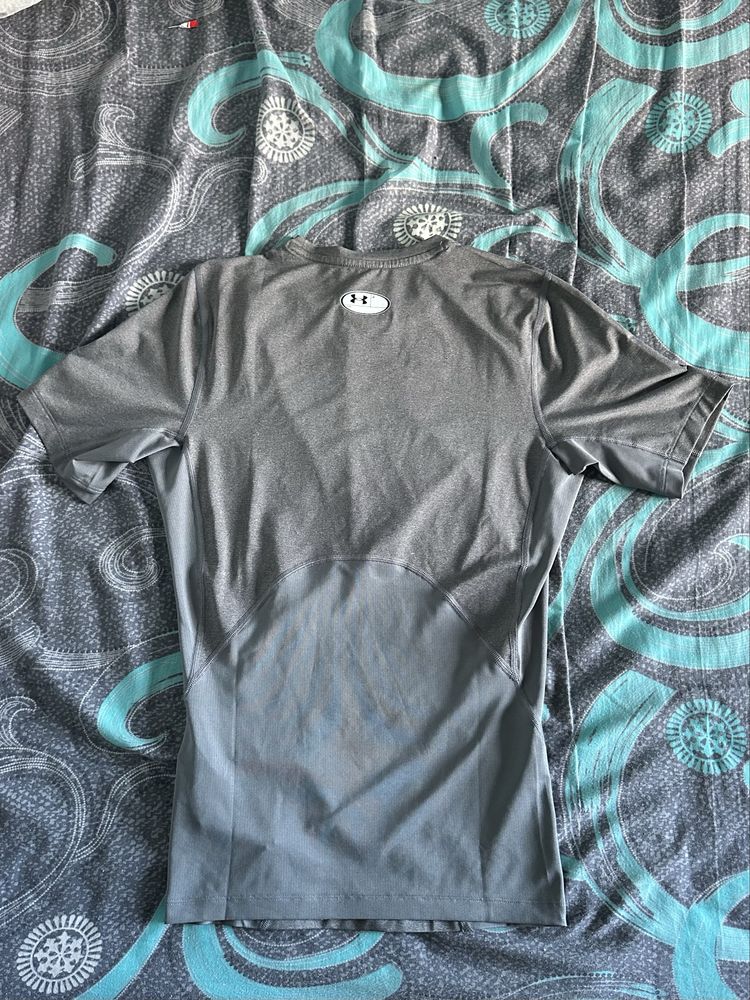 Рашгард, футболка Under Armour. M