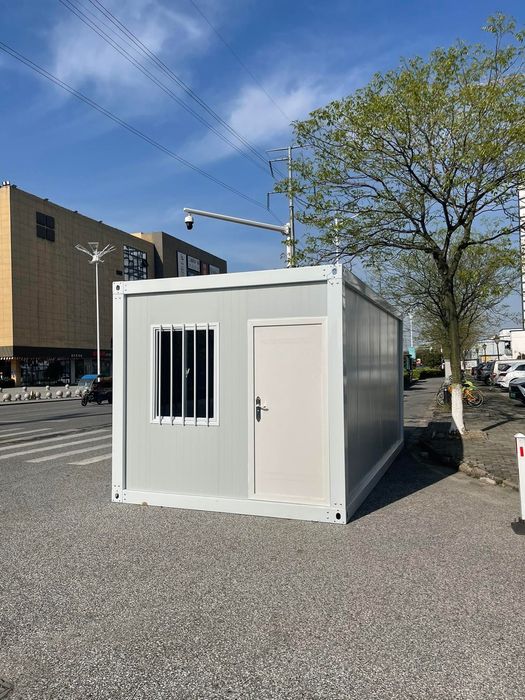 Kontener biurowy magazynowy z elektryką 6m x 2,5m ocieplony z oknami