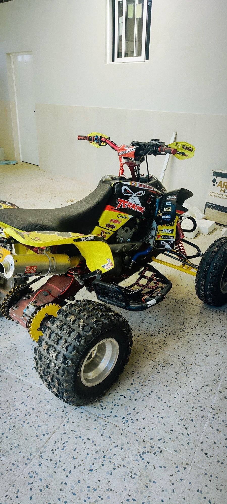 Moto 4 Suzuki Ltz 400